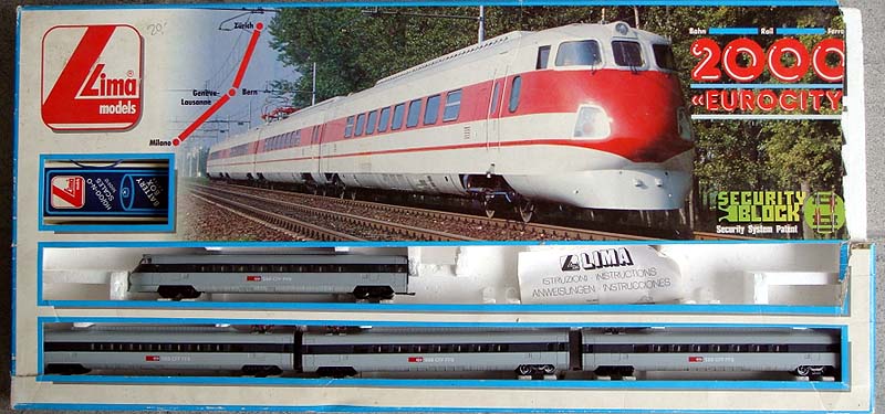 Confezione con l'ETR 450 "svizzero" (foto da alte-modellbahnen.xobor.de)