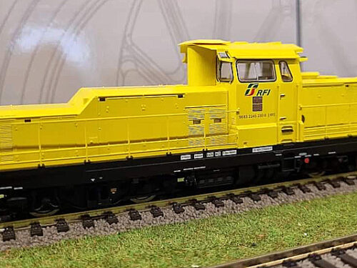 Yellow D145 – Piko
